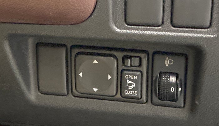 2013 Renault Pulse RX L DIESEL, Diesel, Manual, 63,704 km, Dashboard - Headlight height adjustment not working