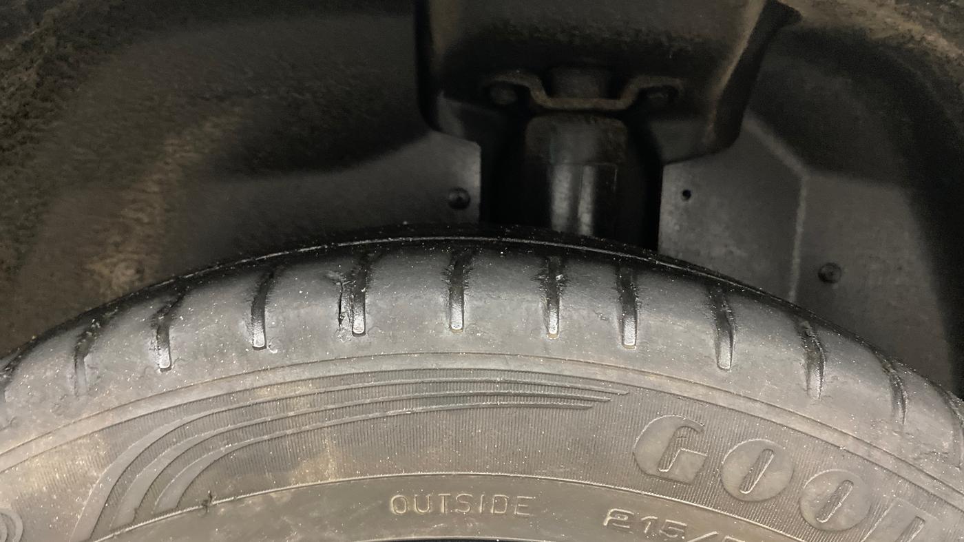 2023 MG HECTOR SAVVY PRO 1.5 TURBO CVT PETROL, Petrol, Automatic, 55,142 km, Left Rear Tyre Tread