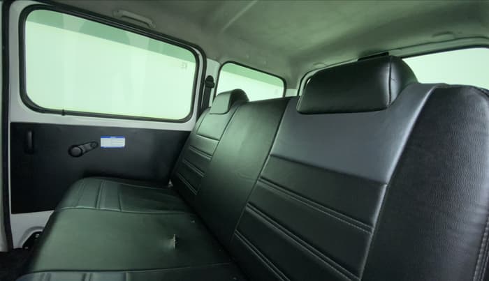 2020 Maruti Eeco 5 STR WITH A/C+HTR, Petrol, Manual, 20,032 km, Right Side Rear Door Cabin