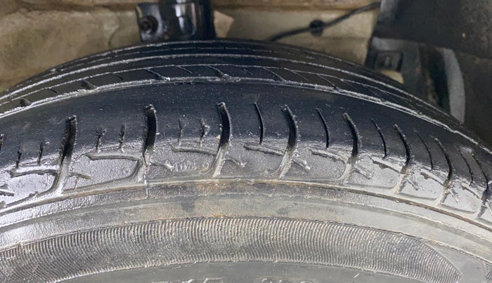 2020 Maruti Ciaz SIGMA 1.5 SHVS MT  PETROL, Petrol, Manual, 57,300 km, Right Front Tyre Tread