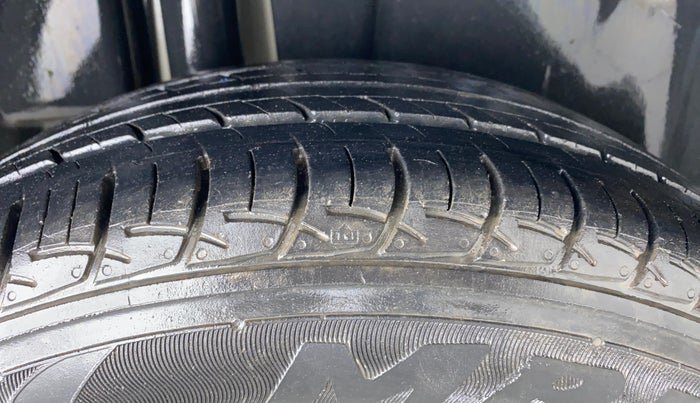 2020 Maruti Ciaz SIGMA 1.5 SHVS MT  PETROL, Petrol, Manual, 57,300 km, Right Rear Tyre Tread