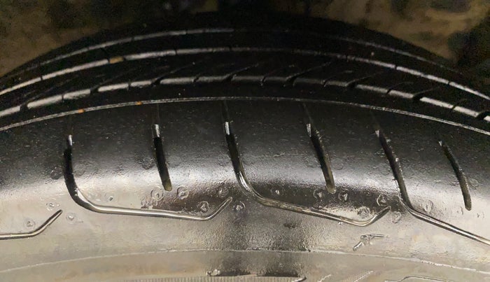 2021 KIA SELTOS HTX 1.5 PETROL, Petrol, Manual, 75,571 km, Right Front Tyre Tread