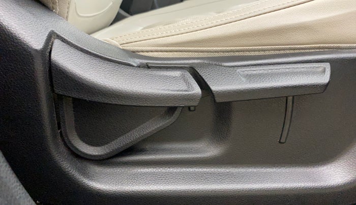 2021 KIA SELTOS HTX 1.5 PETROL, Petrol, Manual, 75,571 km, Driver Side Adjustment Panel