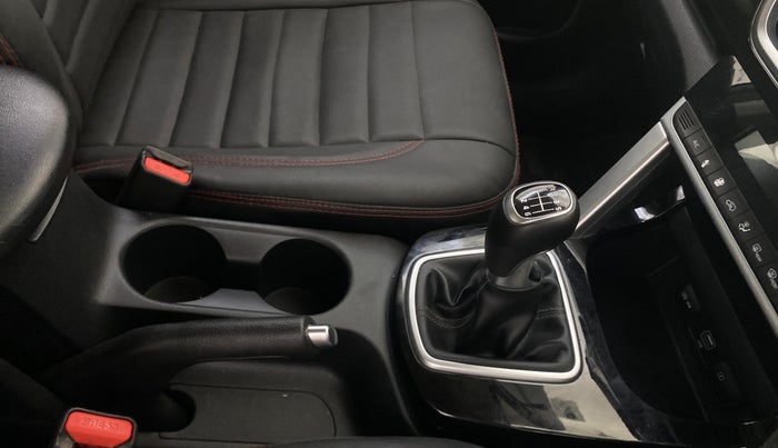 2022 KIA SELTOS HTK PLUS 1.5 DIESEL IMT, Diesel, Manual, 42,957 km, Gear Lever