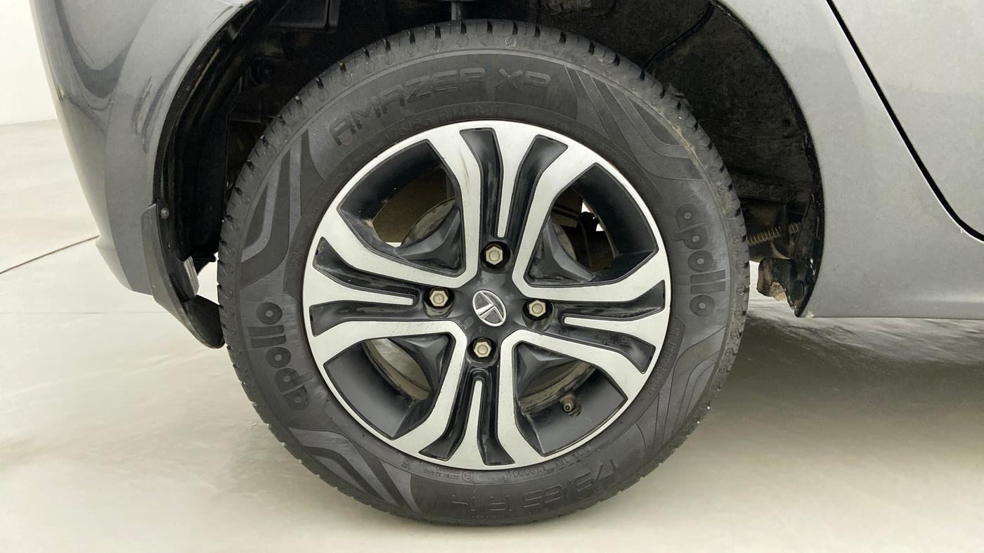 2021 Tata Tiago XZ 1.2 REVOTRON, Petrol, Manual, 16,789 km, Right Rear Wheel