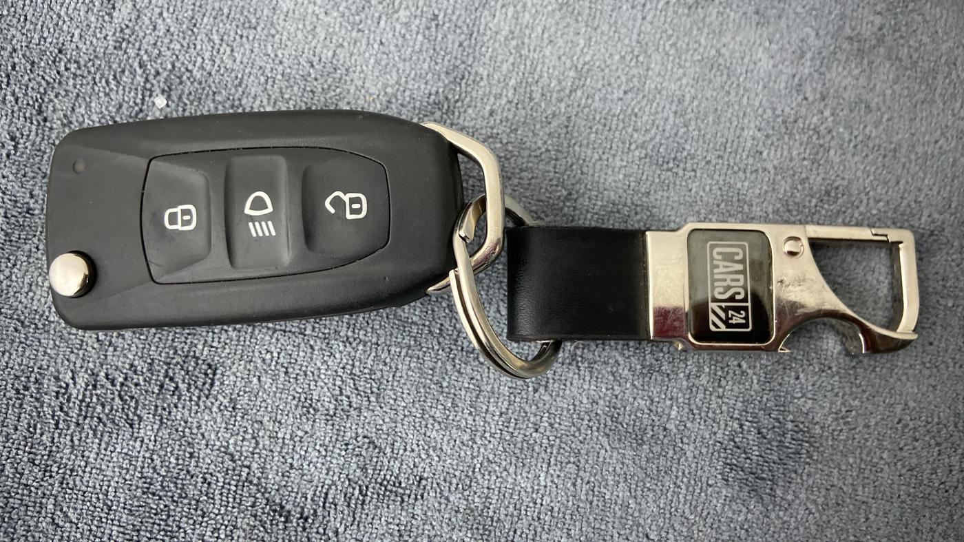 2021 Tata Tiago XZ 1.2 REVOTRON, Petrol, Manual, 16,789 km, Key Close Up