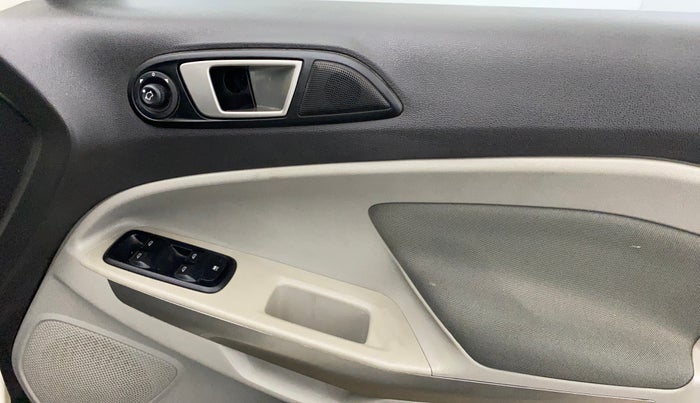 2015 Ford Ecosport TITANIUM 1.5L PETROL AT, Petrol, Automatic, 75,297 km, Driver Side Door Panels Control