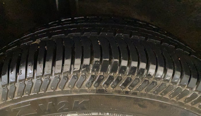 2015 Ford Ecosport TITANIUM 1.5L PETROL AT, Petrol, Automatic, 75,297 km, Right Rear Tyre Tread