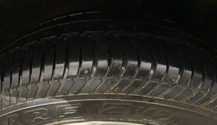 2015 Ford Ecosport TITANIUM 1.5L PETROL AT, Petrol, Automatic, 75,297 km, Left Rear Tyre Tread