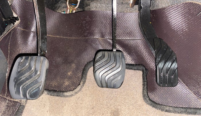 2016 Renault Kwid RXT 0.8, Petrol, Manual, 45,419 km, Pedals