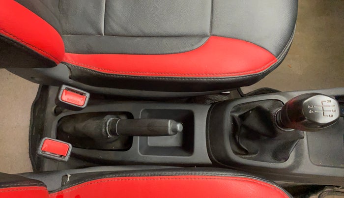 2016 Renault Kwid RXT 0.8, Petrol, Manual, 45,419 km, Gear Lever