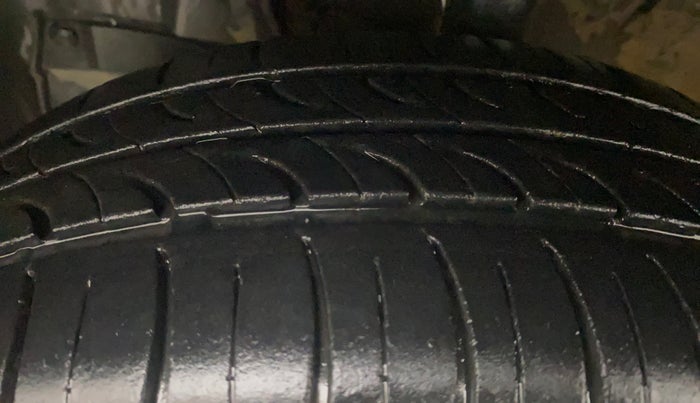 2021 Maruti New Wagon-R VXI 1.2, Petrol, Manual, 84,315 km, Left Front Tyre Tread