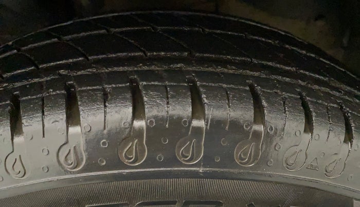 2020 Renault Kwid RXT 1.0 AMT (O), Petrol, Automatic, 26,167 km, Left Front Tyre Tread