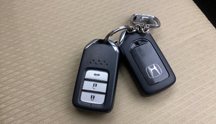 2018 Honda City 1.5L I-VTEC V MT, Petrol, Manual, 80,550 km, Key Close Up