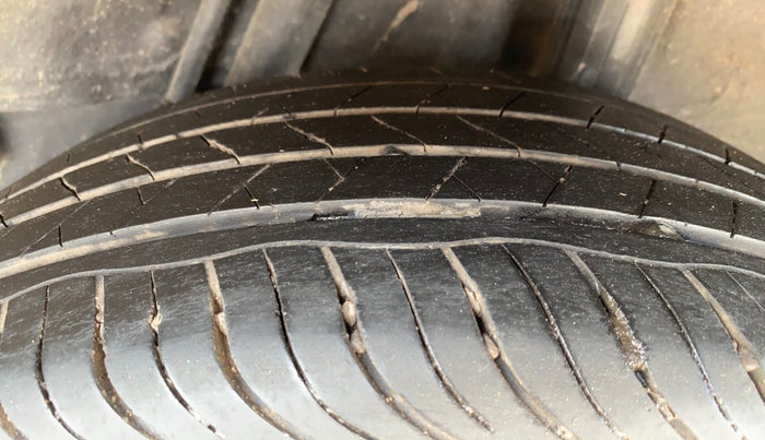 2017 Honda WR-V 1.2L I-VTEC VX MT, Petrol, Manual, 91,358 km, Left Rear Tyre Tread