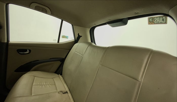 2011 Hyundai i10 MAGNA 1.2, Petrol, Manual, 74,237 km, Right Side Rear Door Cabin