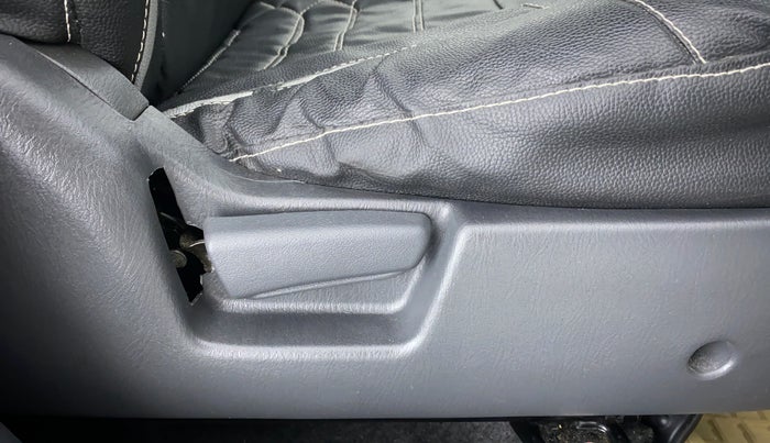 2019 Maruti Alto K10 VXI P, Petrol, Manual, 5,919 km, Driver Side Adjustment Panel