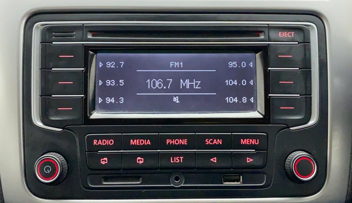2014 Volkswagen Polo HIGHLINE1.2L PETROL, Petrol, Manual, 37,425 km, Infotainment System
