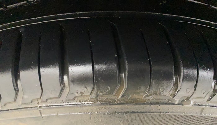 2022 Hyundai VENUE SX 1.0 (O) TURBO IMT, Petrol, Manual, 56,712 km, Right Rear Tyre Tread