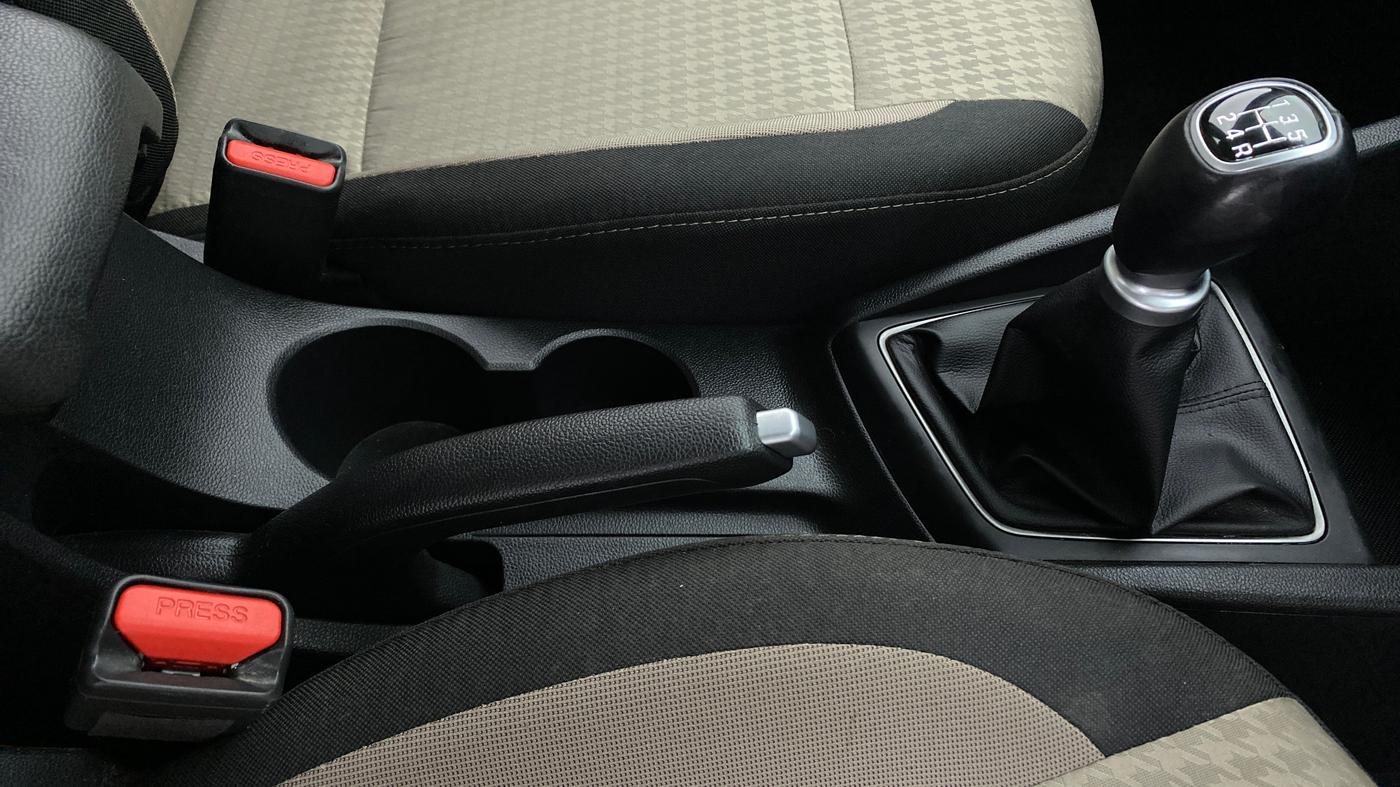 2019 Hyundai Elite i20 ASTA 1.2 (O), Petrol, Manual, 22,319 km, Gear Lever