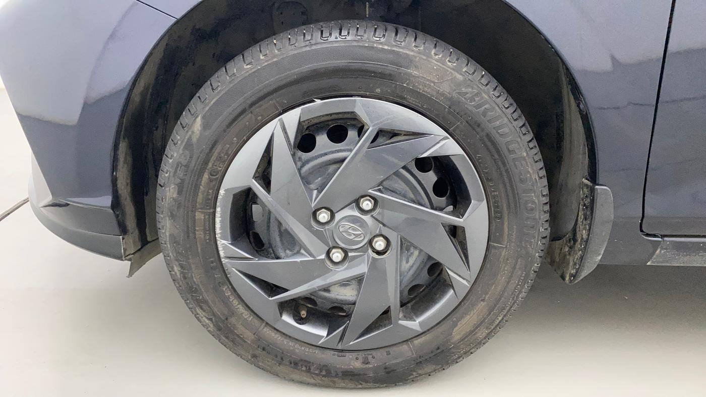 2022 Hyundai NEW I20 MAGNA 1.2 MT, Petrol, Manual, 32,881 km, Left Front Wheel