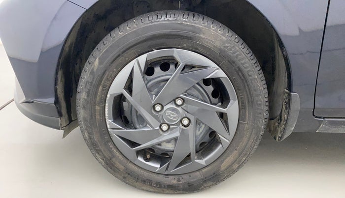 2022 Hyundai NEW I20 MAGNA 1.2 MT, Petrol, Manual, 32,881 km, Left Front Wheel