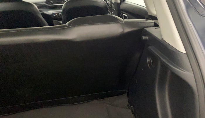 2022 Hyundai NEW I20 MAGNA 1.2 MT, Petrol, Manual, 32,881 km, Dicky (Boot door) - Parcel tray missing