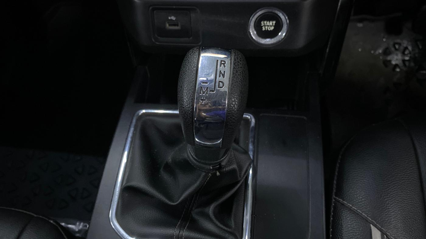 2021 Renault Kiger RXT AMT, Petrol, Automatic, 32,218 km, Gear Lever