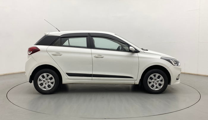 2016 Hyundai Elite i20 SPORTZ 1.2, Petrol, Manual, 74,062 km, Right Side View