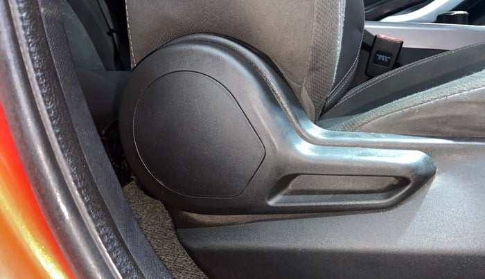 2021 Tata NEXON XMA SUNROOF PETROL, Petrol, Automatic, 87,909 km, Driver Side Adjustment Panel