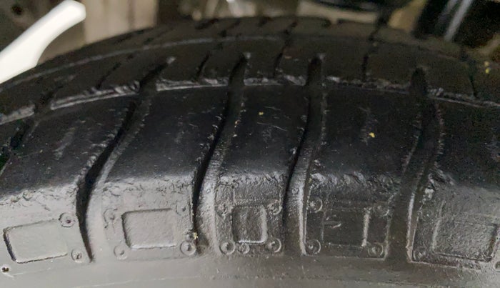 2017 Maruti Alto 800 LXI, Petrol, Manual, 61,922 km, Right Rear Tyre Tread