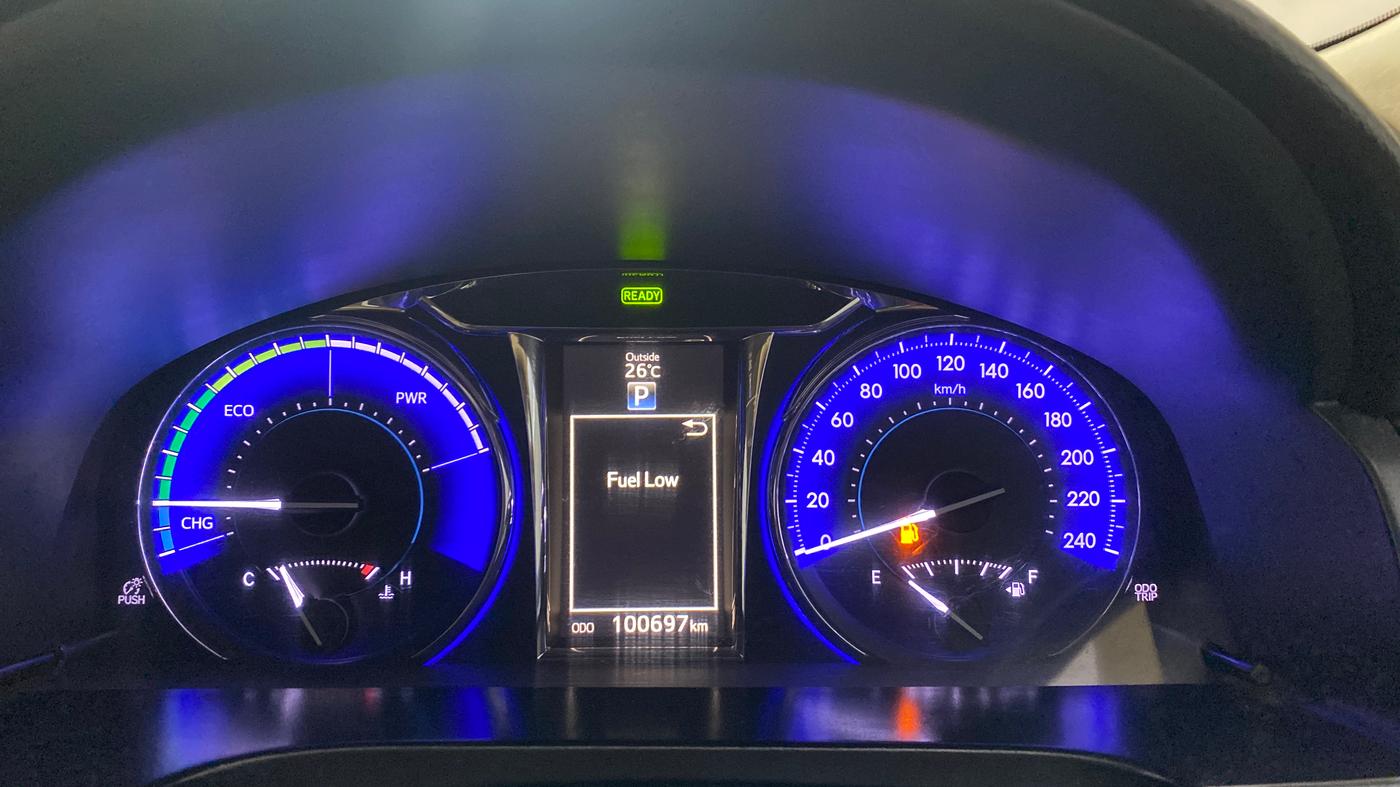 2016 Toyota Camry HYBRID, Hybrid, Automatic, 1,00,696 km, Odometer Image