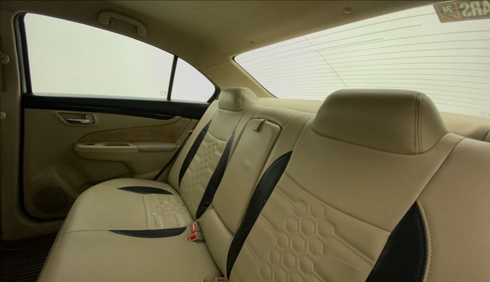 2015 Maruti Ciaz VXI, Petrol, Manual, 85,944 km, Right Side Rear Door Cabin