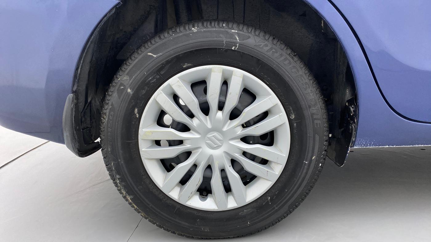 2017 Maruti Dzire VXI, Petrol, Manual, 38,584 km, Right Rear Wheel