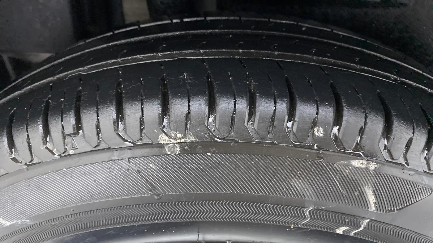 2017 Maruti Dzire VXI, Petrol, Manual, 38,584 km, Right Rear Tyre Tread