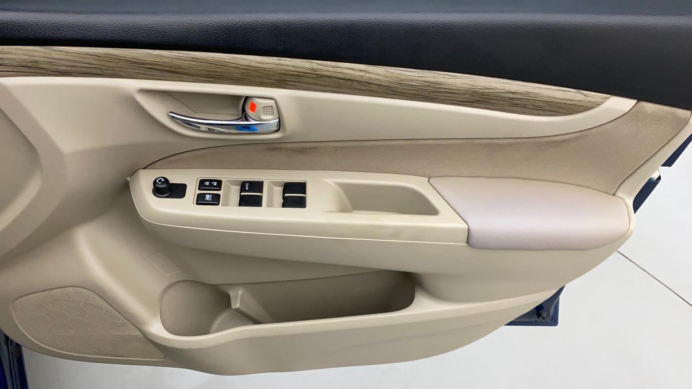 2019 Maruti Ciaz DELTA 1.5 SHVS MT PETROL, Petrol, Manual, 37,707 km, Driver Side Door Panels Control