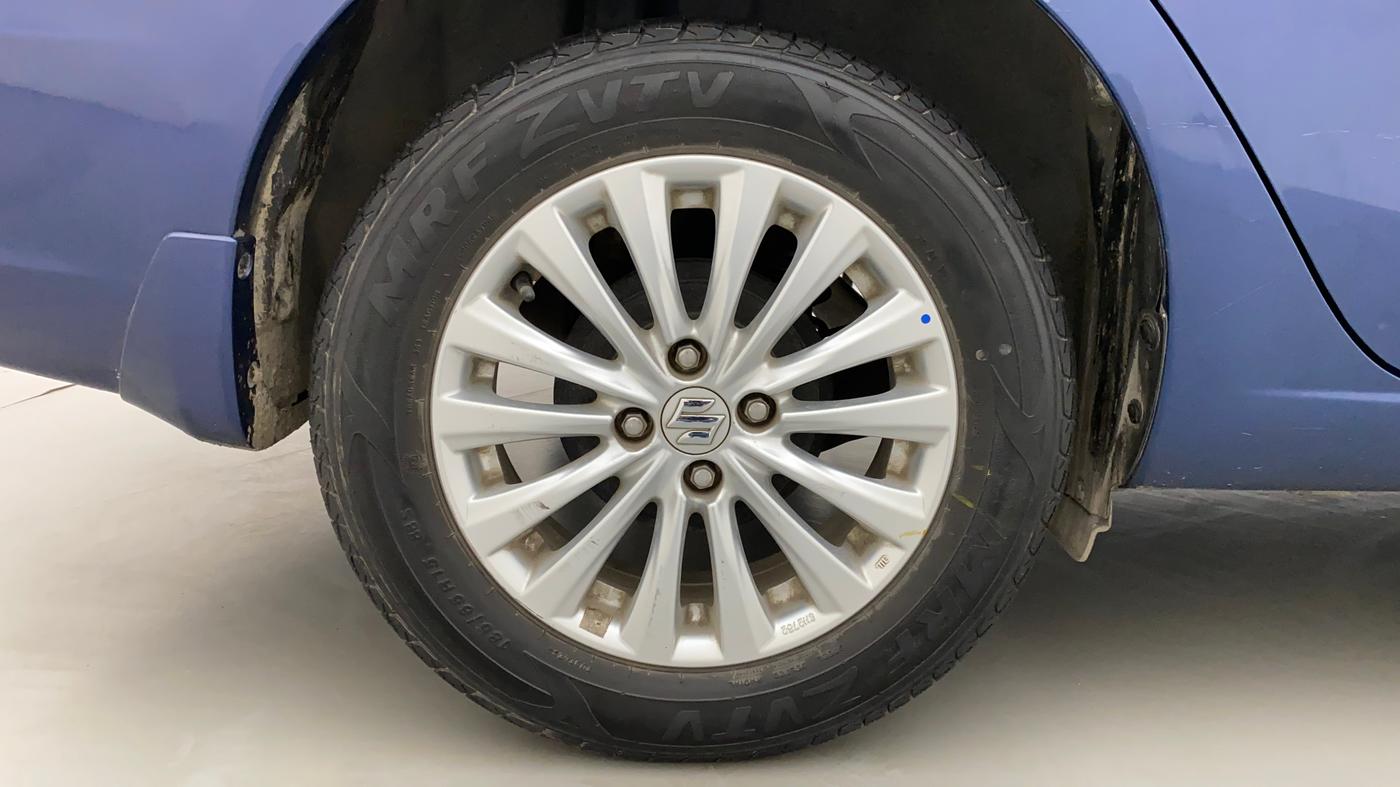2019 Maruti Ciaz DELTA 1.5 SHVS MT PETROL, Petrol, Manual, 37,707 km, Right Rear Wheel