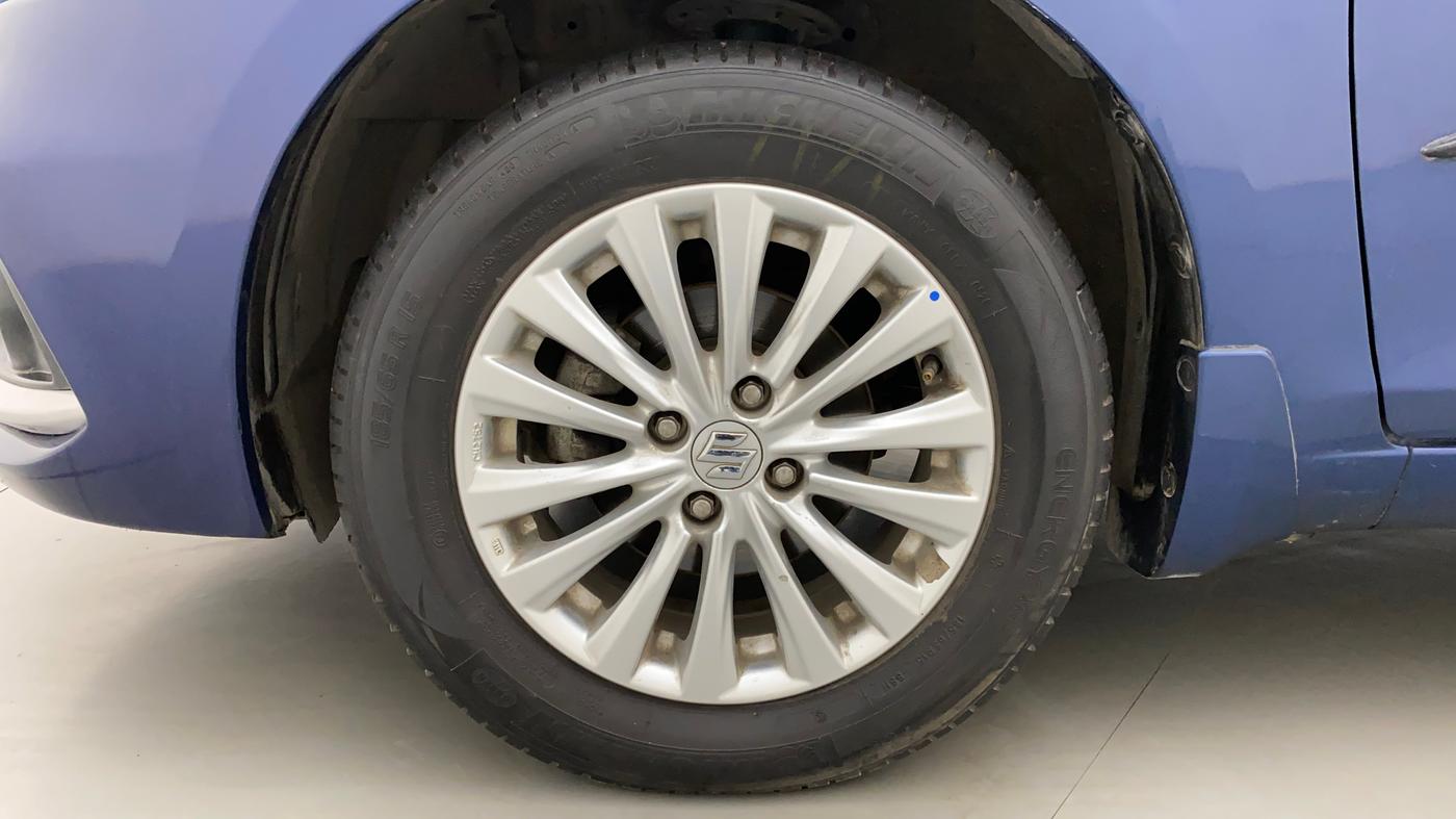 2019 Maruti Ciaz DELTA 1.5 SHVS MT PETROL, Petrol, Manual, 37,707 km, Left Front Wheel