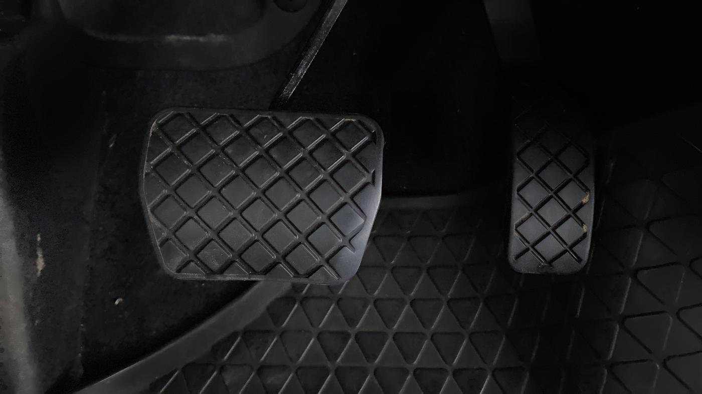 2020 Skoda Rapid 1.0 AMBITION TSI AT, Petrol, Automatic, 38,623 km, Pedals
