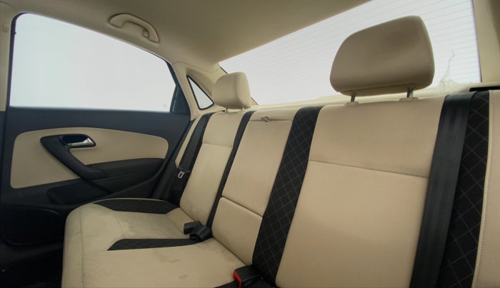 2020 Skoda Rapid 1.0 AMBITION TSI AT, Petrol, Automatic, 38,623 km, Right Side Rear Door Cabin