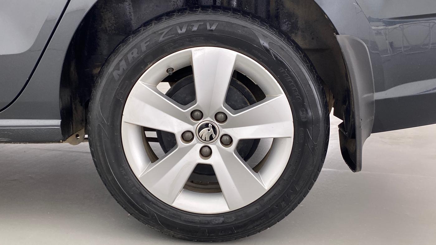 2020 Skoda Rapid 1.0 AMBITION TSI AT, Petrol, Automatic, 38,623 km, Left Rear Wheel