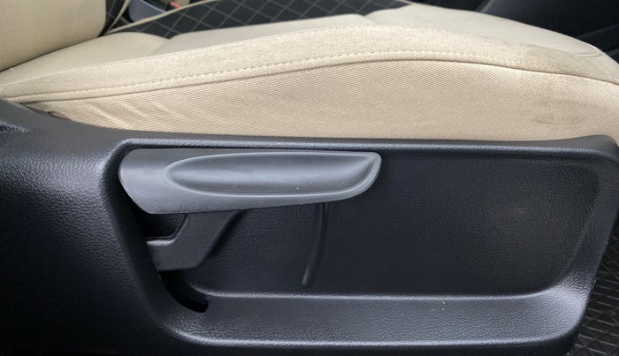 2020 Skoda Rapid 1.0 AMBITION TSI AT, Petrol, Automatic, 38,623 km, Driver Side Adjustment Panel