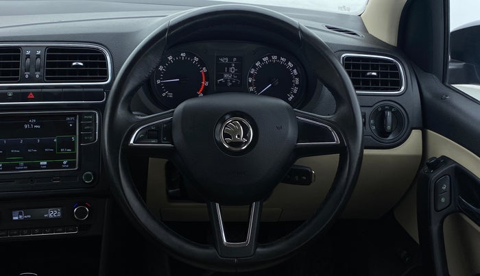 2020 Skoda Rapid 1.0 AMBITION TSI AT, Petrol, Automatic, 38,623 km, Steering Wheel Close Up