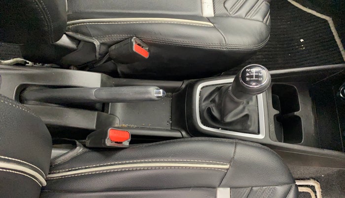 2019 Maruti Swift VXI, Petrol, Manual, 18,641 km, Gear Lever