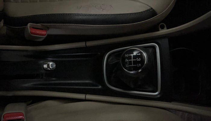 2016 Maruti Ciaz VXI+, Petrol, Manual, 65,720 km, Gear Lever