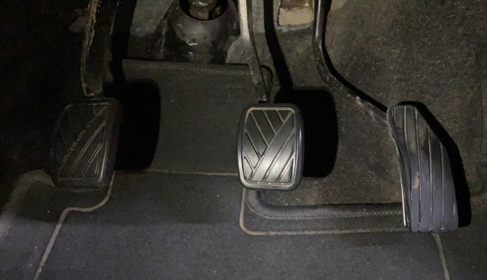 2018 Maruti Wagon R 1.0 LXI CNG, CNG, Manual, 1,10,864 km, Pedals