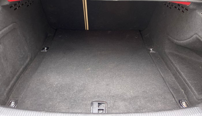 2013 Audi A4 2.0 TDI S LINE, Diesel, Automatic, 30,686 km, Boot Inside
