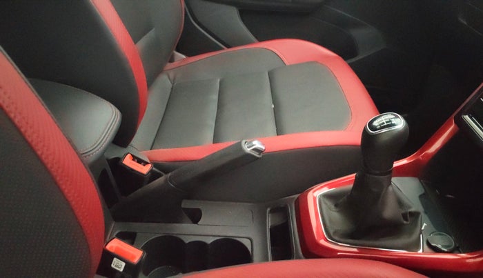 2023 Skoda KUSHAQ  MONTE CARLO 1.0L TSI MT, Petrol, Manual, 22,401 km, Gear Lever