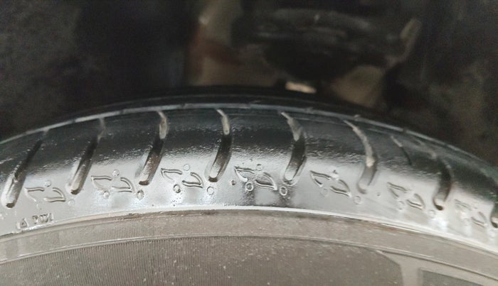 2023 Skoda KUSHAQ  MONTE CARLO 1.0L TSI MT, Petrol, Manual, 22,401 km, Left Front Tyre Tread