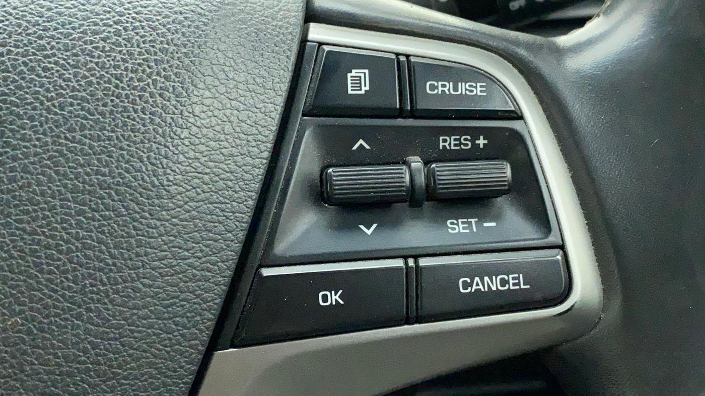 2017 Hyundai New Elantra 2.0 SX(O) AT PETROL, Petrol, Automatic, 1,13,960 km, Adaptive Cruise Control